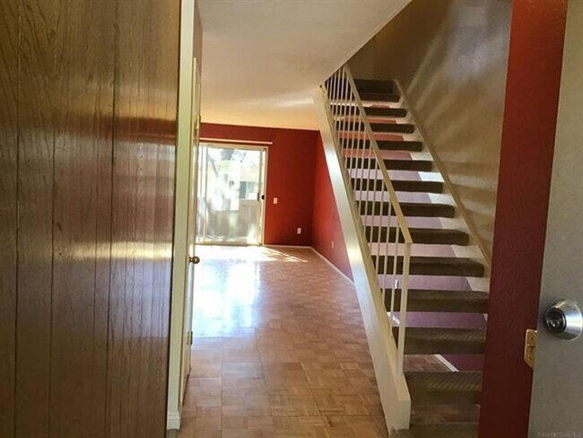 Photo - Baltimore #208 Unit 5700 Baltimore #208