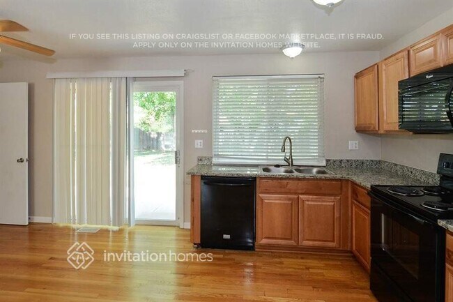 Photo - 2881 S Olathe Ct