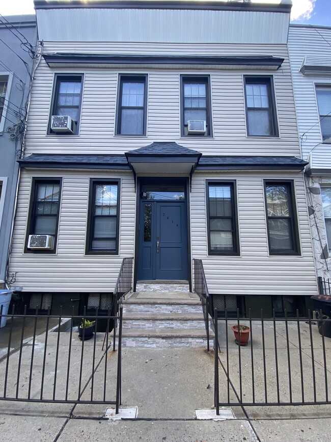 Building Photo - 7414 62nd St Unit First floor Apt