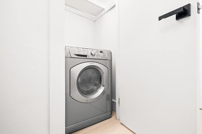 Photo - 81 St Marks Pl Unidad 1R