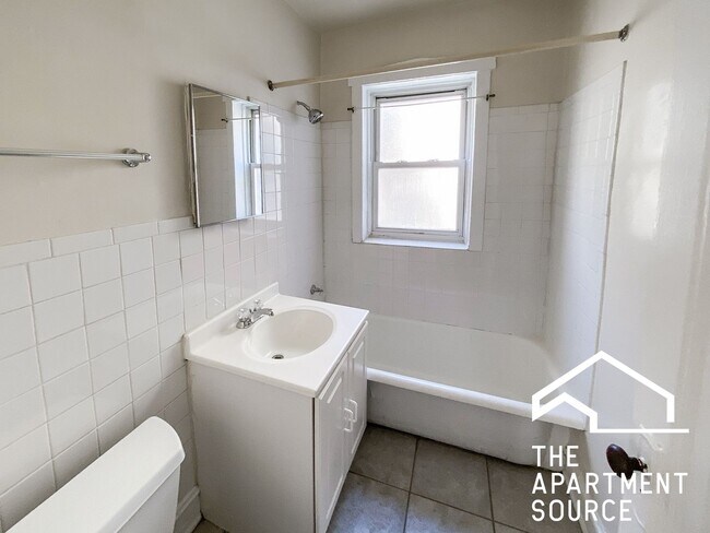 Photo - 5036 N Wolcott Ave Unit 2
