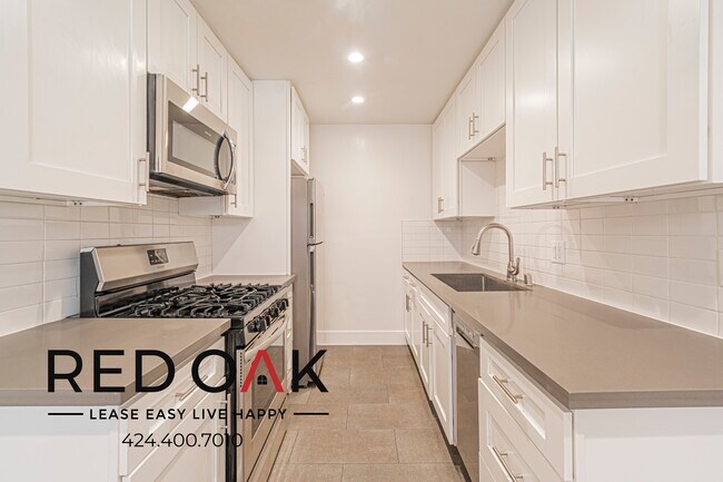 Photo - 1841 S Manhattan Pl Unit 12