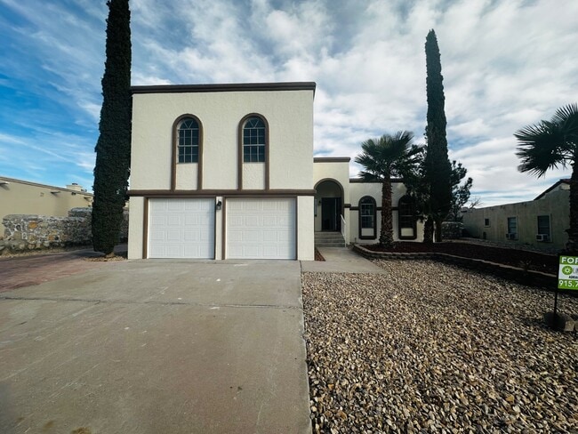 Photo - 704 Espolon Dr