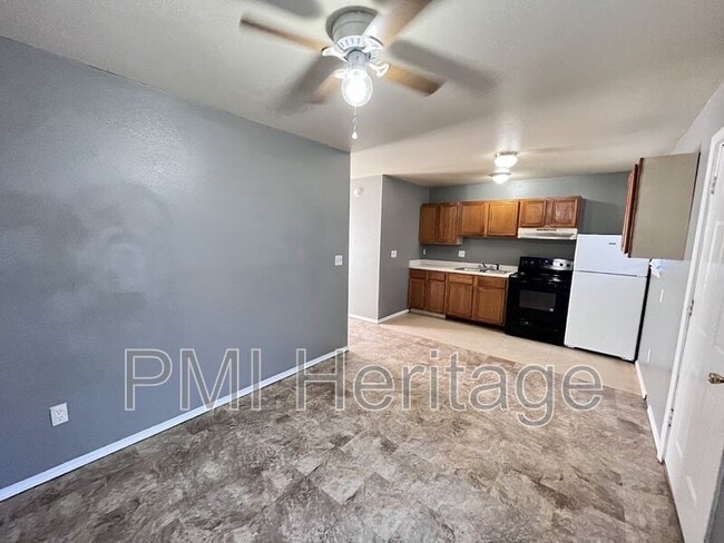 Building Photo - 813 E Huntsville Ave Unit Apt 102