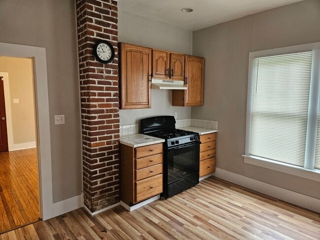 Photo - 2 Bed/ 1 Bath Home • Newport