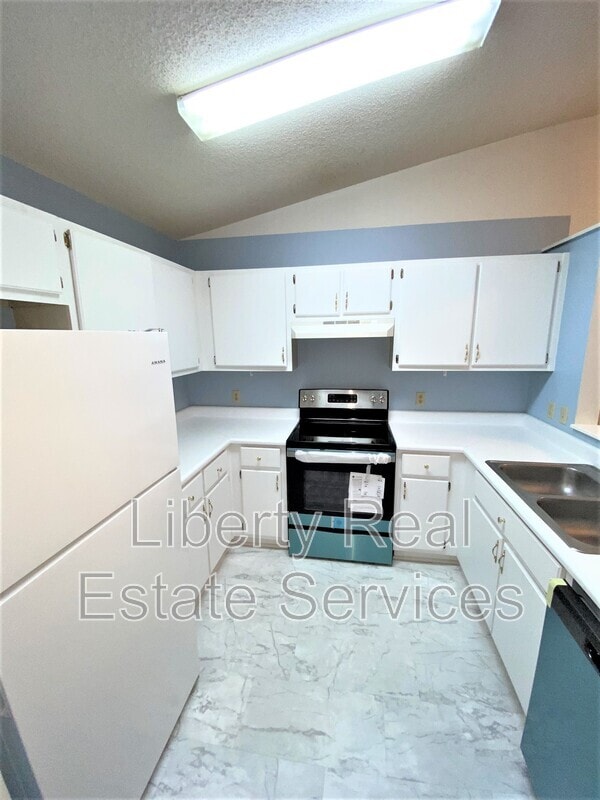 Photo - 910 Brett Dr Unit Apt 54