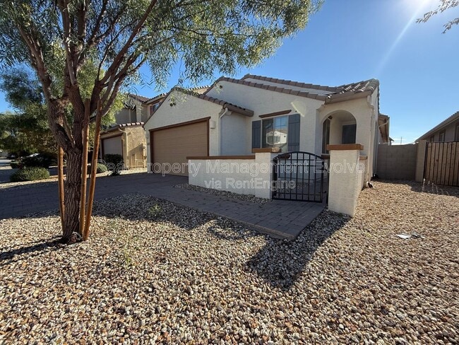 Building Photo - 8755 W Solano Dr