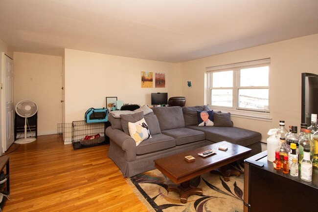 Photo - 96 Chestnut St Apartment Unit #1