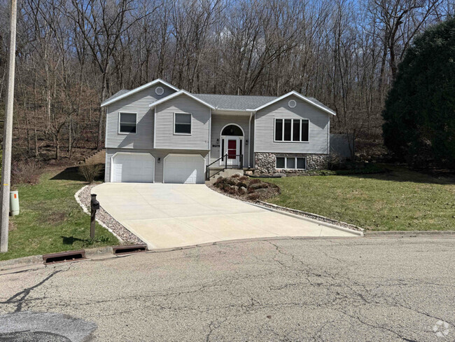 Building Photo - 1706 Ludden Dr Rental