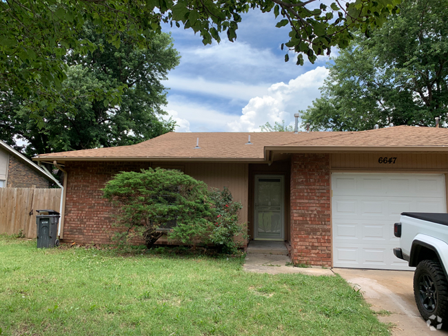 Building Photo - 6647 S Rockford Ave Rental