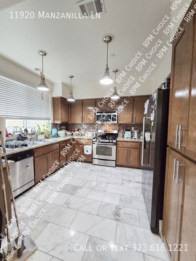 Photo - 11920 Manzanilla Ln