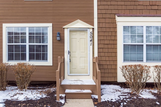 Photo - 5041 Stoneybrook Blvd