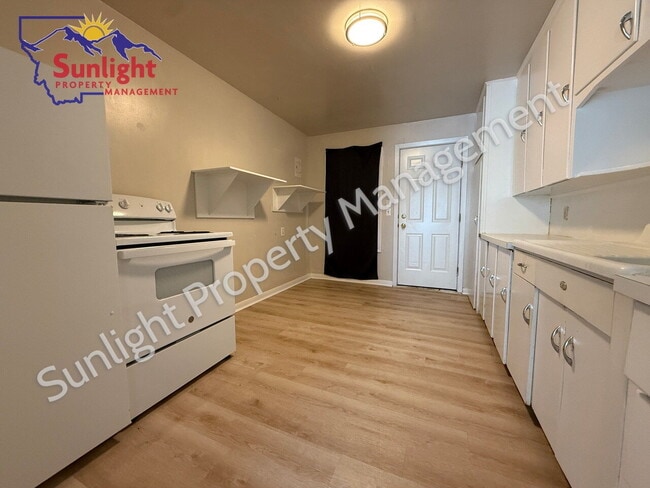 Photo - Affordable 2 Bed 1 Bath Apartment For Rent Laurel, MT