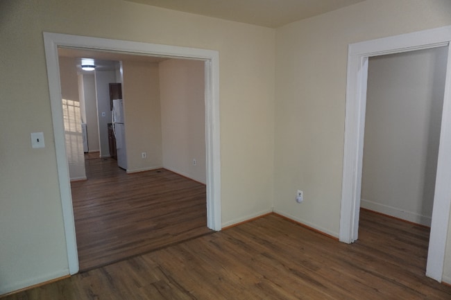 Photo - 217 Center St