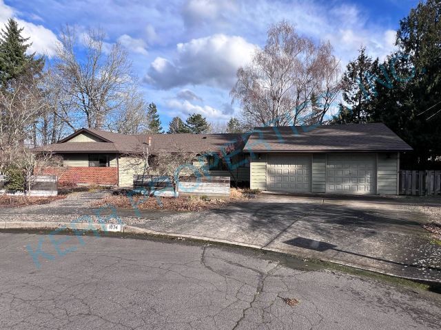 3 Bd / 2 Bth - Sunken Living Room - Attach... - 3 Bd / 2 Bth - Sunken Living Room - Attach... House
