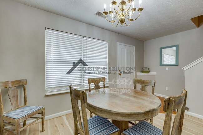 Photo - 668 Flintlock Ct