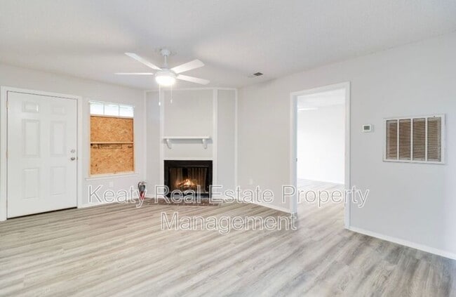 Photo - 107 Meudon St