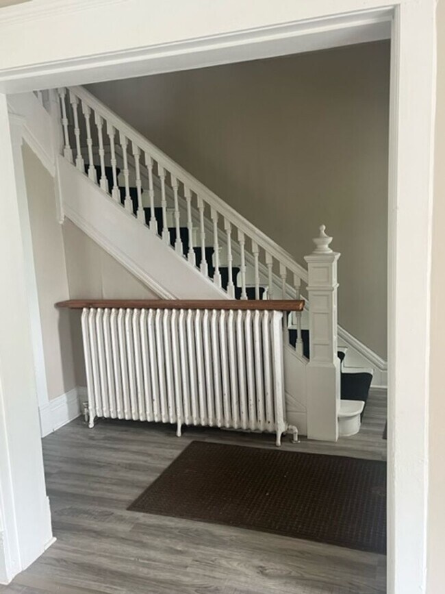 Photo - 120-122 N 12th Ave E Unit 122 N 12th Ave E