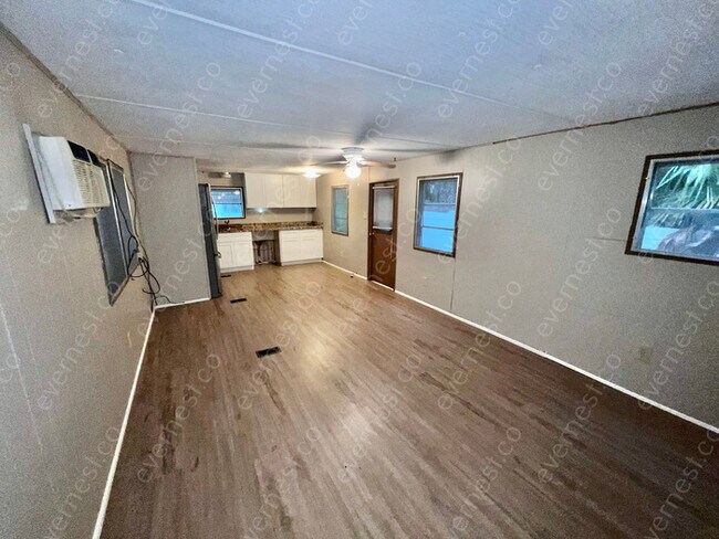 Photo - 820 Paradise Blvd