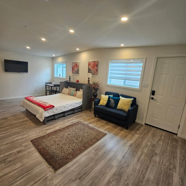 Photo - 4510 Willens Ave Unit 1