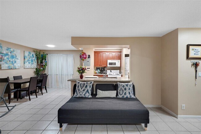 301 SW 86th Ave Unit 101