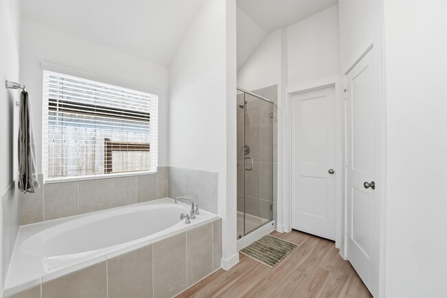 Photo - 8611 Pier Cove Dr