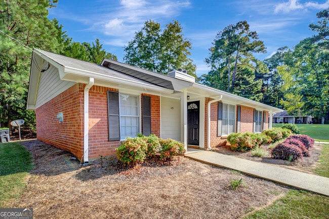 Building Photo - 135 Belle Dr Rental
