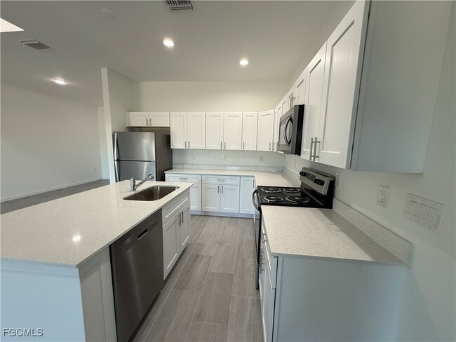 Photo - 2704 70th St W