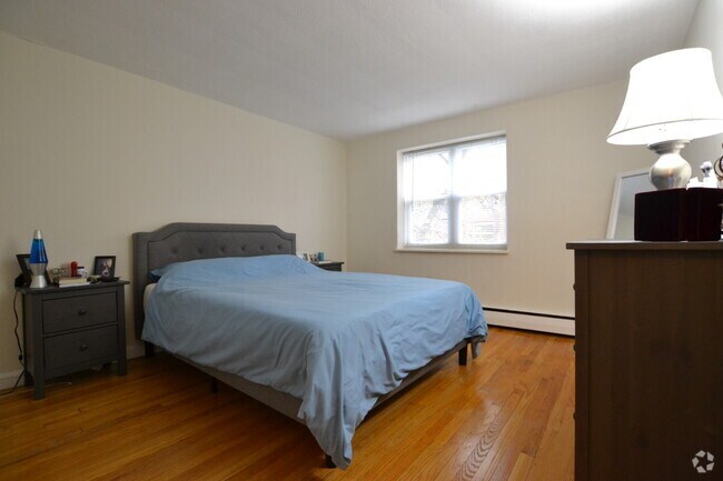 Building Photo - 71 Colborne Rd Unit 2 Rental