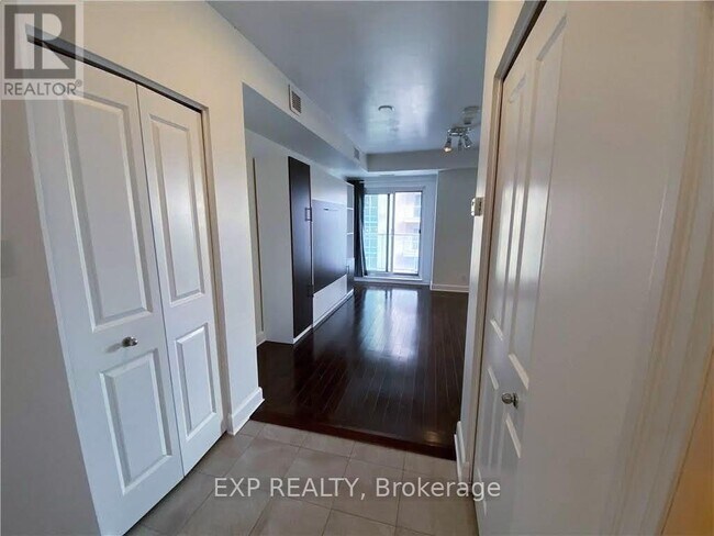 Photo - 242 Rideau St Unité 2208