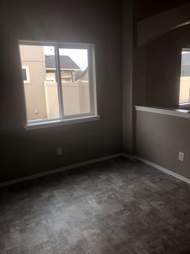 Photo - Newer Construction For Rent