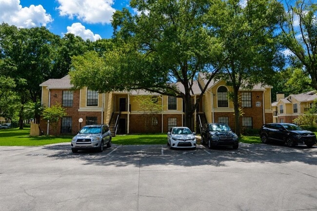 Building Photo - 8625 Mallard Reserve Dr Unit 101