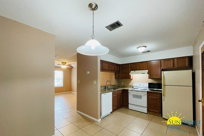 Photo - Great 2 Bedroom Townhouse in Fort Walton