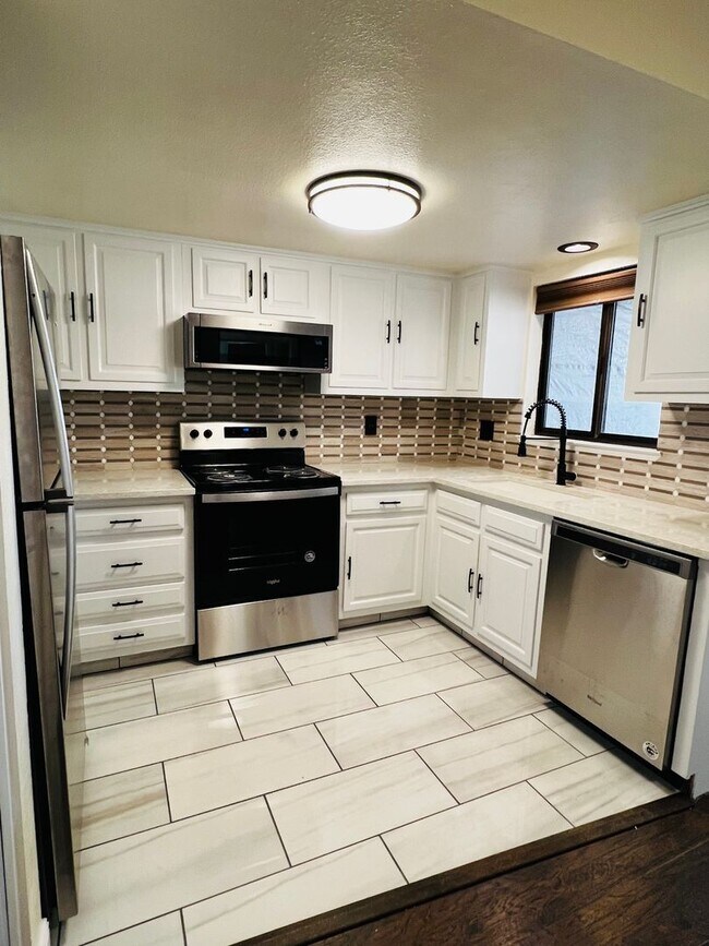 Photo - 507 Burns St