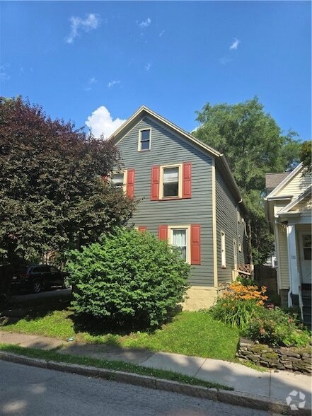 Building Photo - 114 Seager St Rental