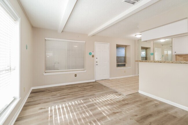 Photo - 13483 Castilian Dr