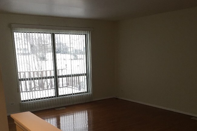 Photo - 1964 Crescent Ln