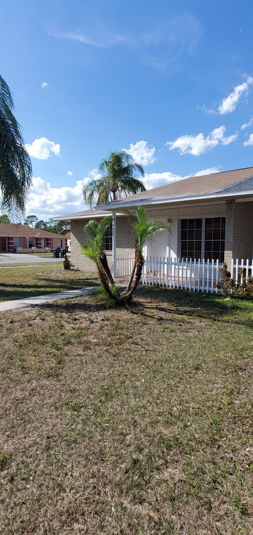 Photo - Charming 2 Bedroom Duplex with Tiled Floor...