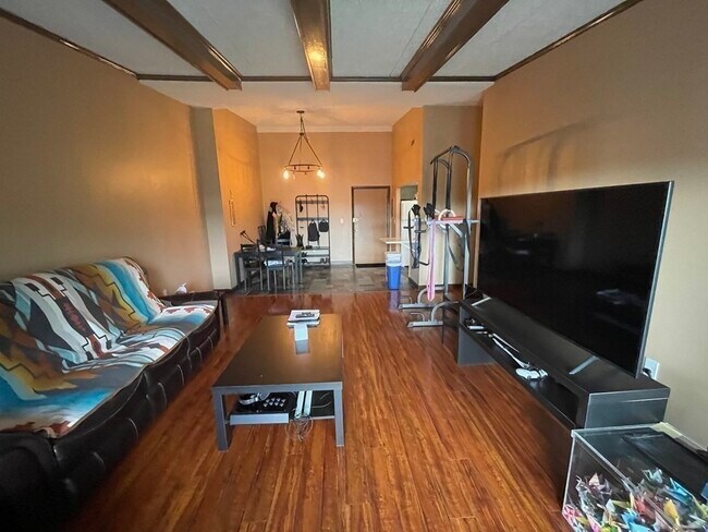 Photo - 44 Broadlawn Park Unit 18B