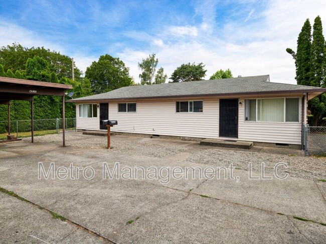 Building Photo - 4537 NE 82nd Ave