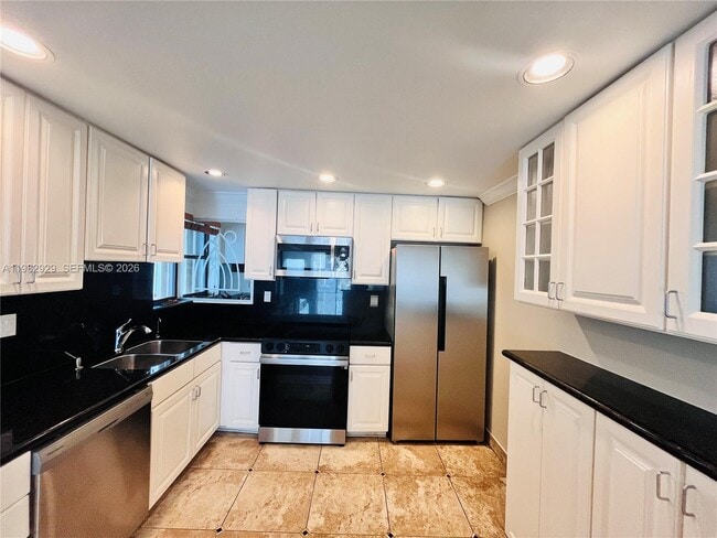 Photo - 253 Poinciana Island Dr