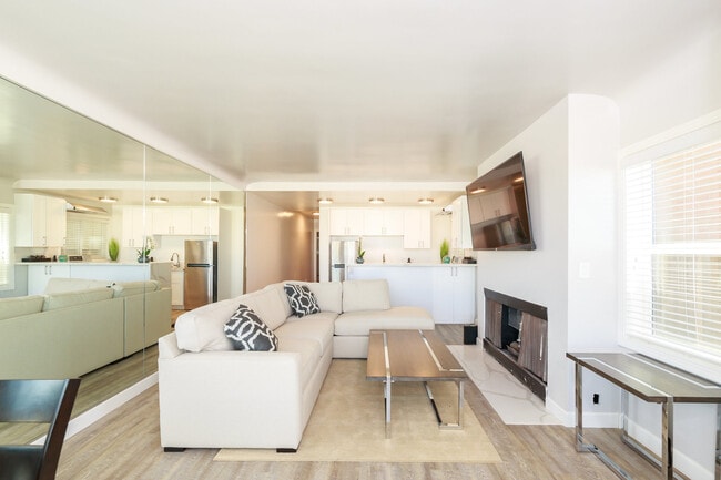 Photo - 1836 THE STRAND, HERMOSA