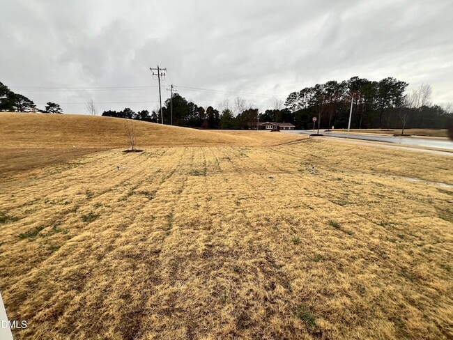 Photo - 404 White Oak Gdn Wy