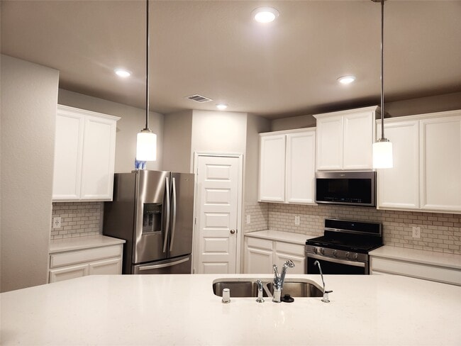 Photo - 10714 Clfs Vw Dr