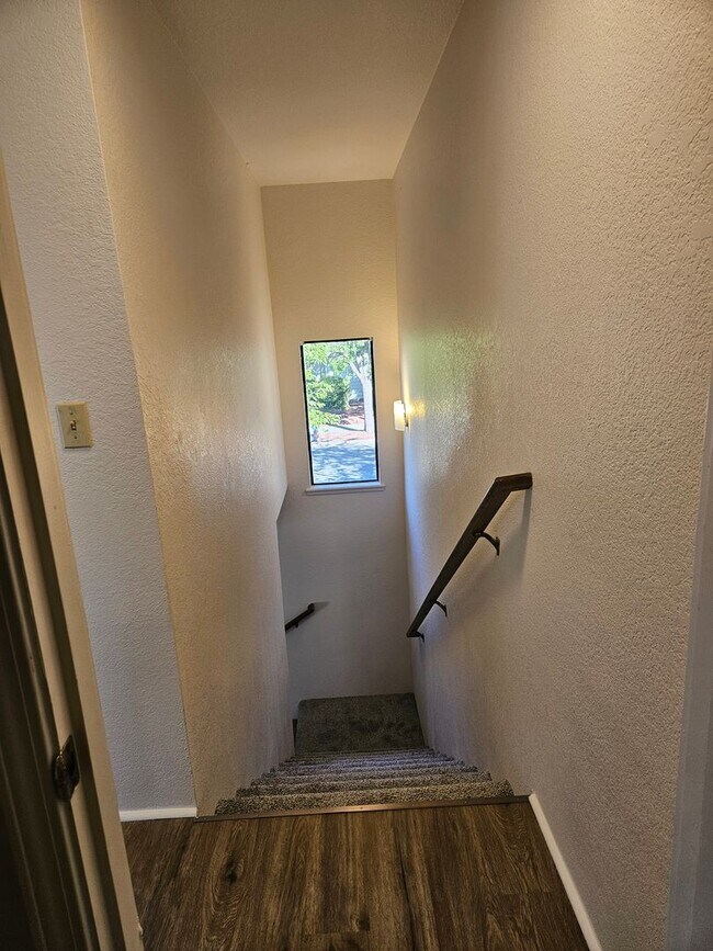 Photo - 605 SE 8th St