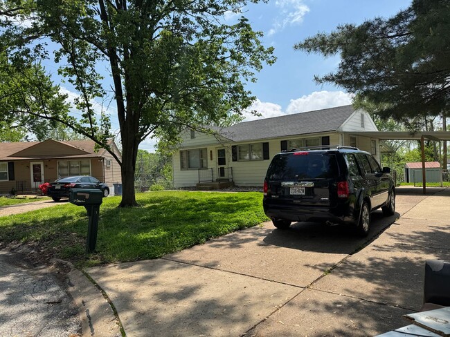 Photo - 8602 Gwin Dr House
