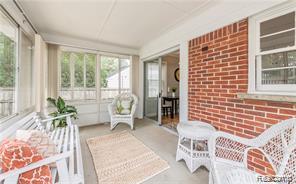 Photo - 8511 Yale St