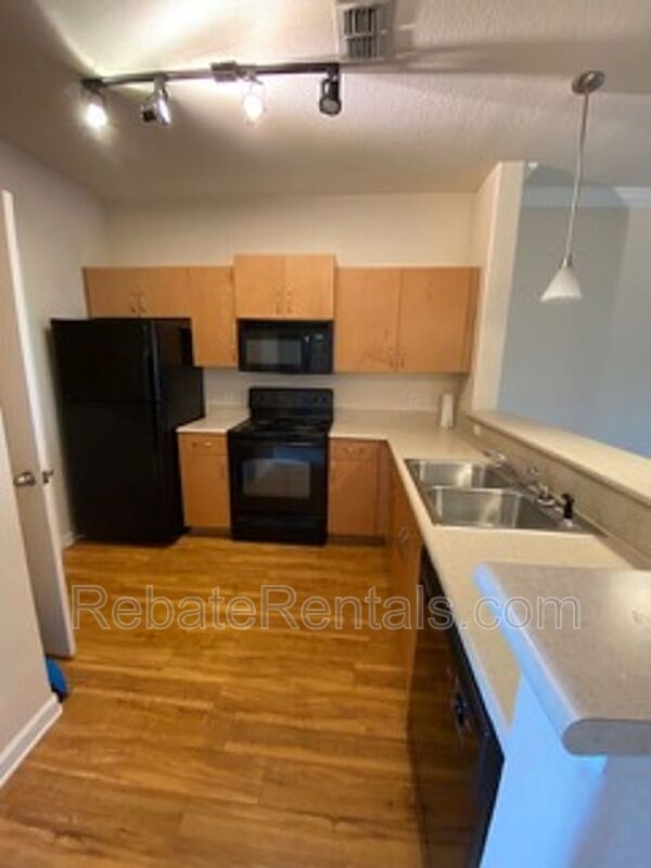 Photo - 8290 Gate Pkwy W Unit #102