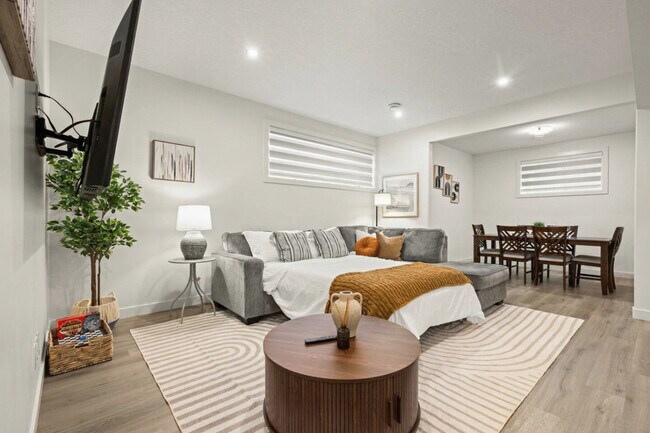 Photo - 659 Fraser Vista Northwest Unit SI ID1358020P