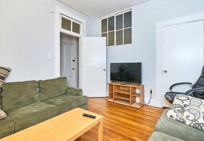 Photo - 125 Saint Botolph St Unit 1